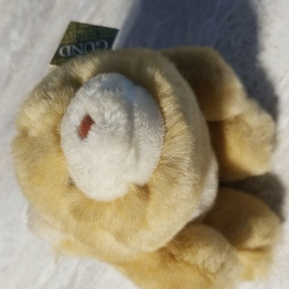Vintage Gund bear with tags